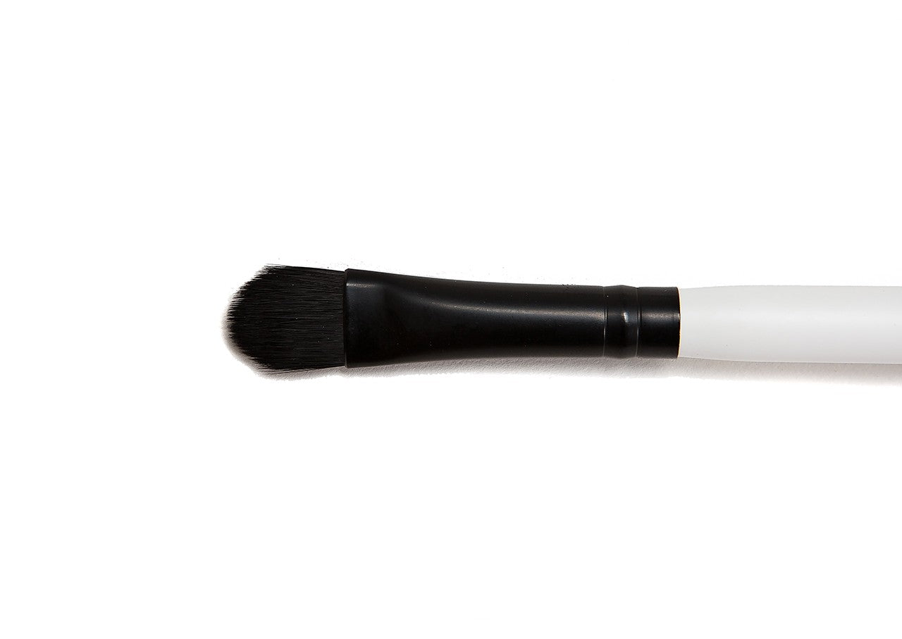 Pro Range Perfecting Concealer Brush